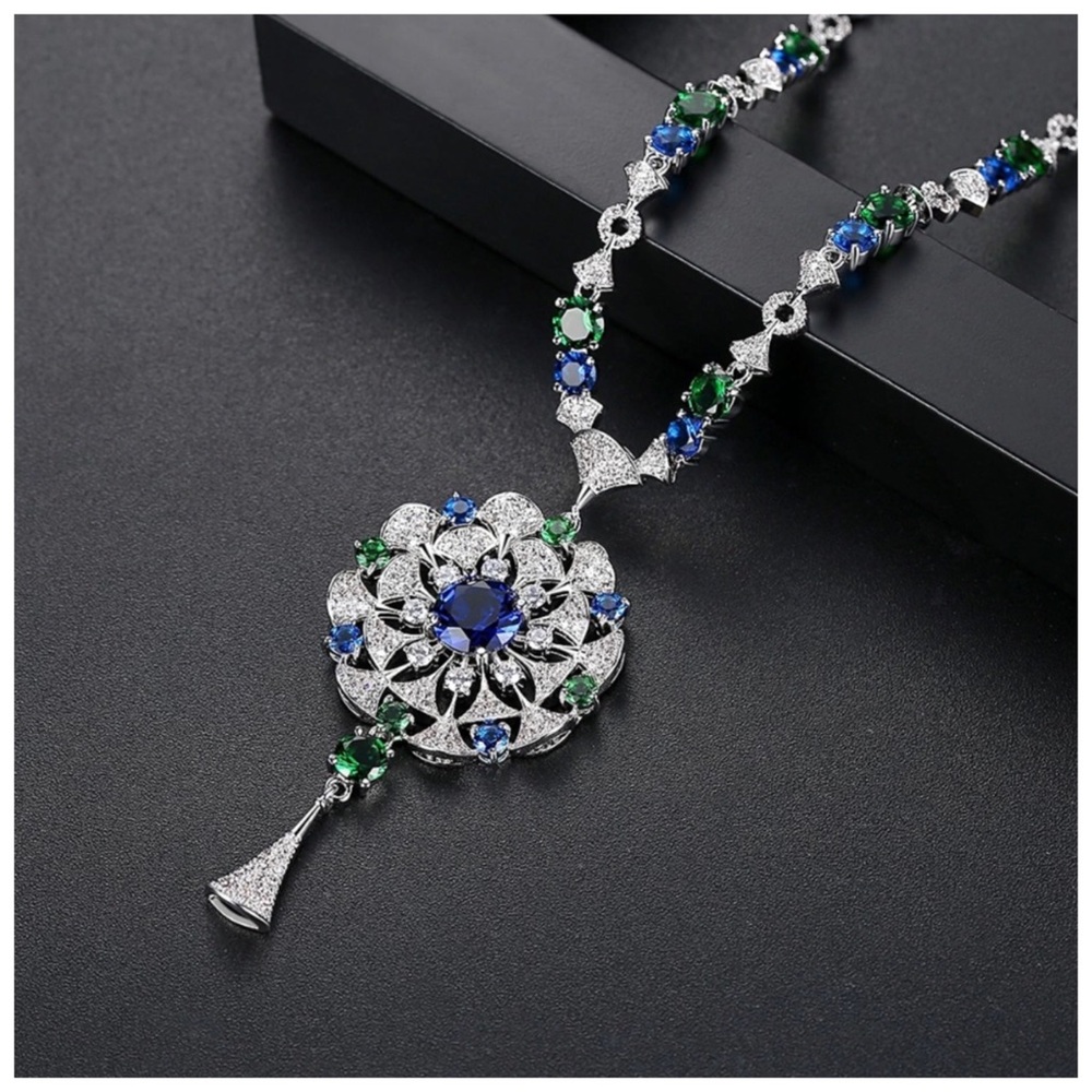 The Leeandra Swarovski Crystals Long Necklace - Picture 1 of 5